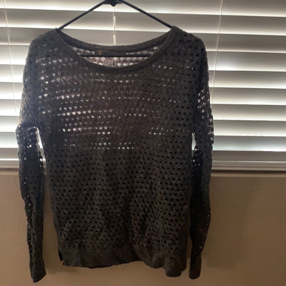 Outback red sweater top size medium never worn